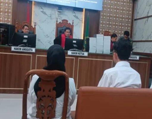 Diduga Rugikan Belasan Ribu Lender, 3 Petinggi PT DSI Jalani Sidang Perdana di PN Depok