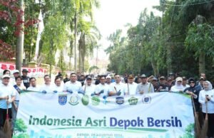 Kajari Depok Pimpin Langsung Kerja Bakti Massal